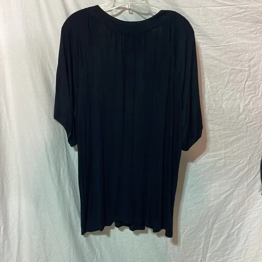 Design History 3x black scoop bejeweled bling short sleeve generous fit like new